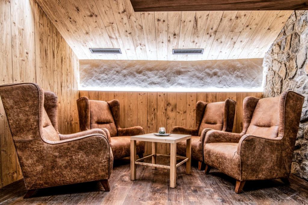Posezení v ubytování Hotel Mondschein