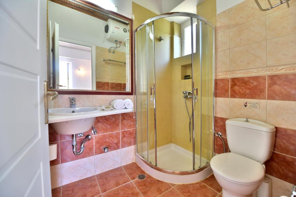 Koupelna v ubytování Mistral Hotel