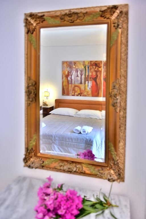 Postel nebo postele na pokoji v ubytování Mistral Hotel