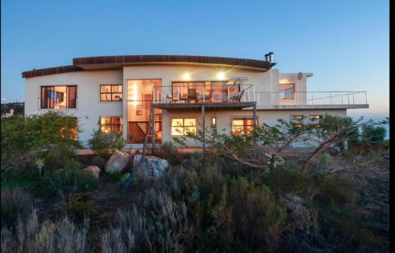 Lighthouse, BrentononSea (updated prices 2024)