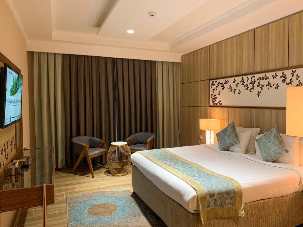 Midan Hotel & Suites Al Aziziya - Familiensuite