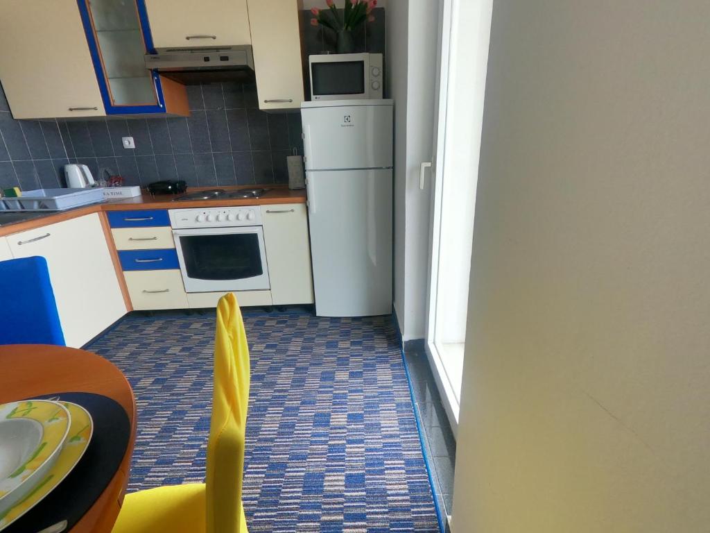 Kuchyňa alebo kuchynka v ubytovaní Rooms Jelena