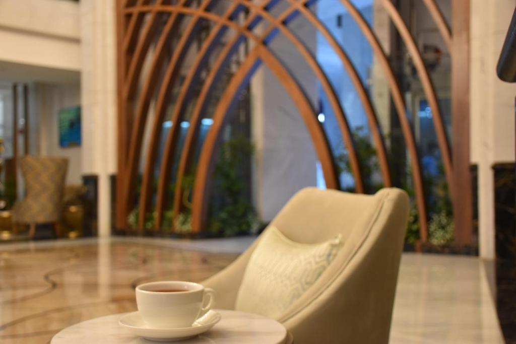 Posezení v ubytování Midan Hotel & Suites Al Aziziya