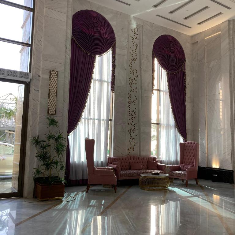 Posezení v ubytování Midan Hotel & Suites Al Aziziya