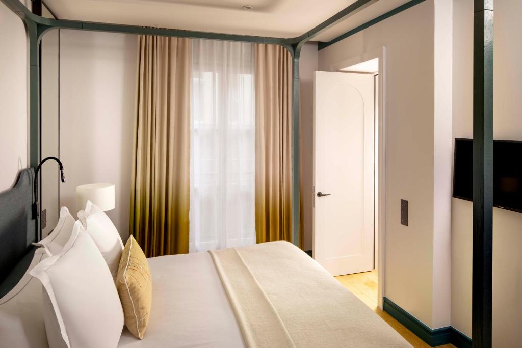 Hôtel Bel Ami - Resim 33