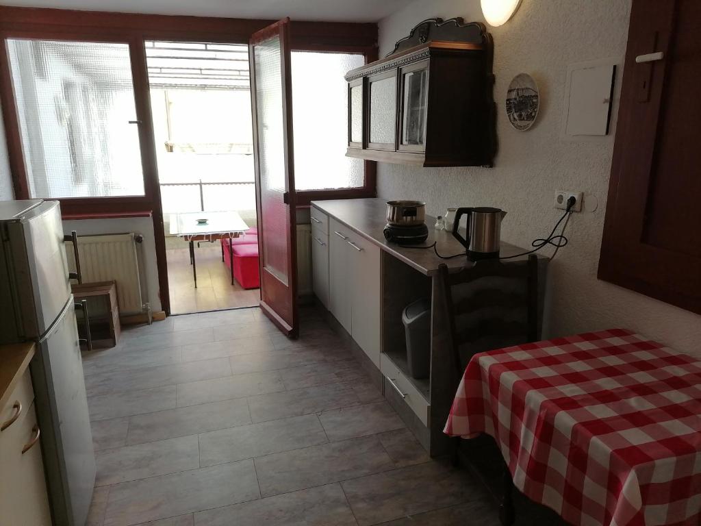 Gasthaus Zur Rose - Tweepersoonskamer Met Gedeelde Badkamer
