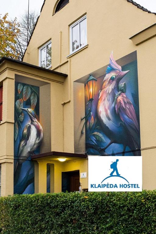 Budova, kde se hostel nachází