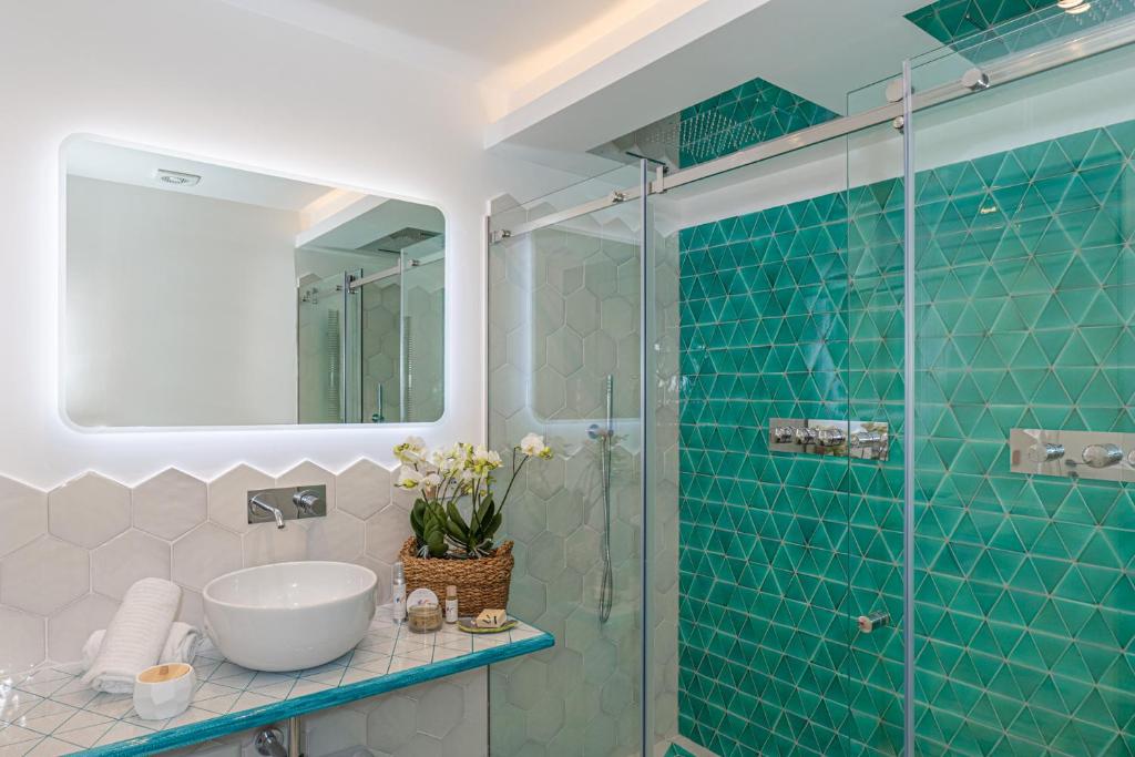 Petrea Lifestyle Suites - 8