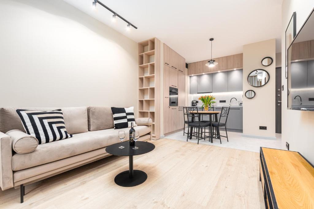 BG Premium Apartments Mennica Residence - One-Bedroom Apartment