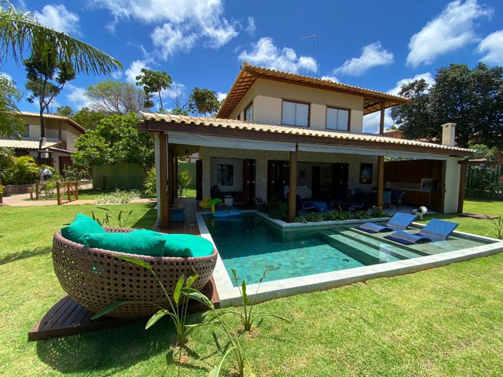  Casa 4 suítes em Praia do Forte - BA