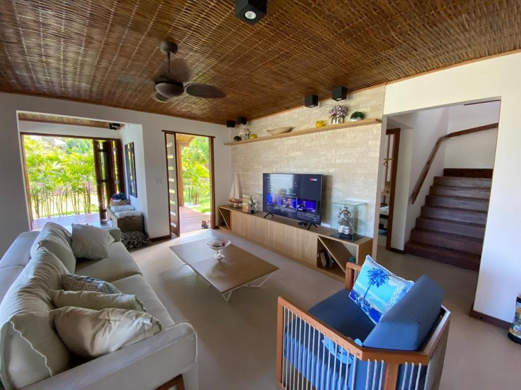  Casa 4 suítes em Praia do Forte - BA