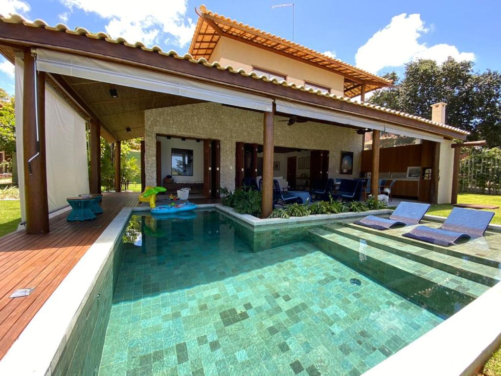  Casa 4 suítes em Praia do Forte - BA