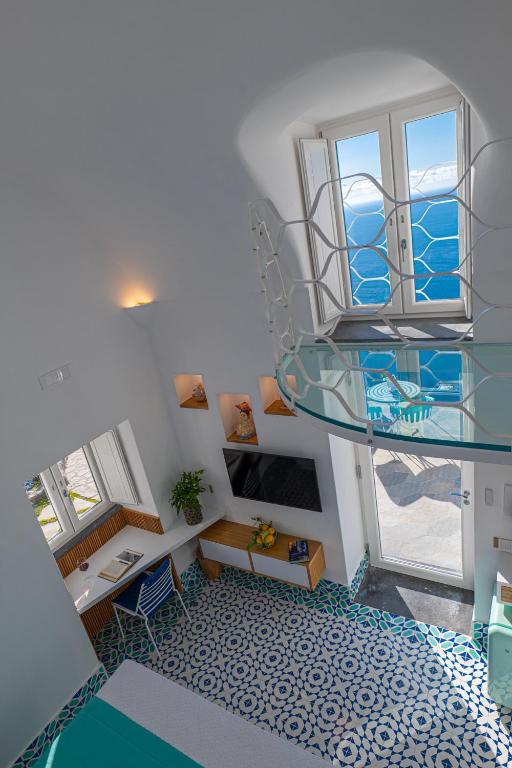 Petrea Lifestyle Suites - 14