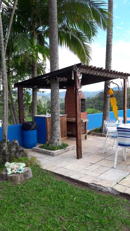  Sítio alto padrão com vista deslumbrante. Reserve!