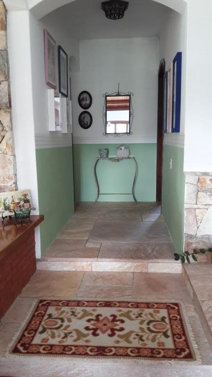  Sítio alto padrão com vista deslumbrante. Reserve!