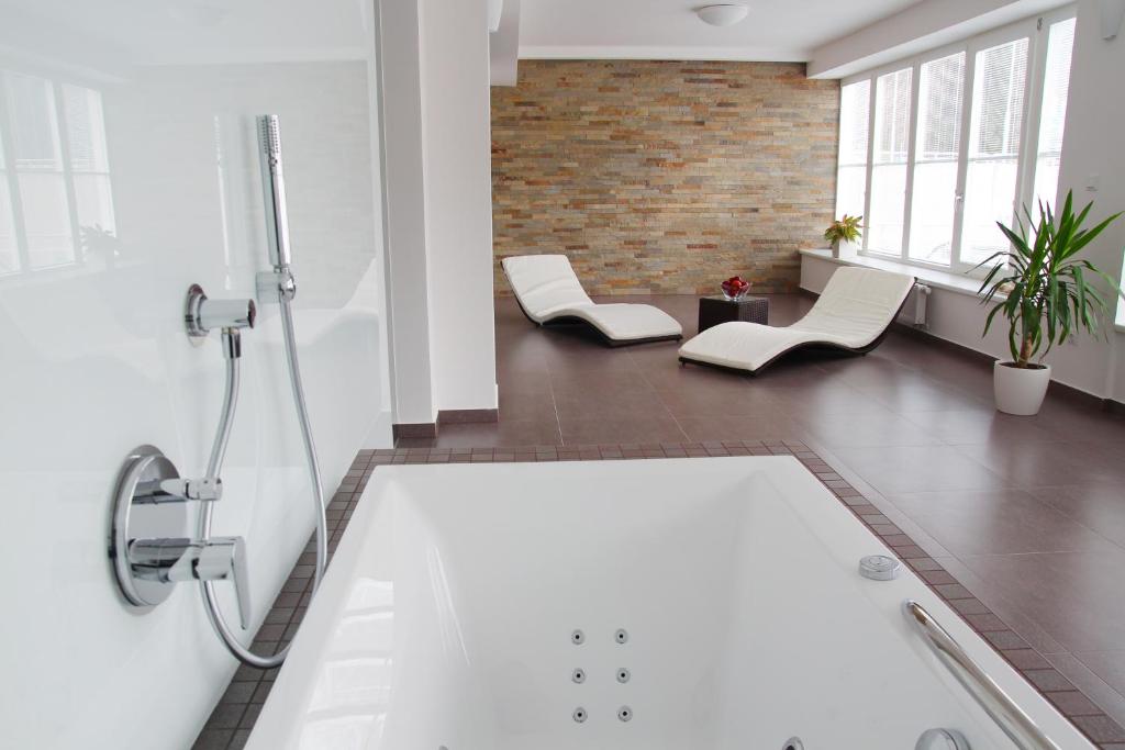 Koupelna v ubytování Hotel Vila Viola