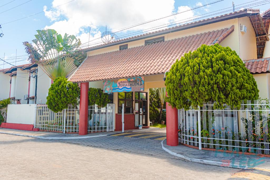  Duplex 3 suítes em Condomínio Jerusalém 1