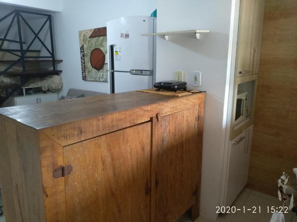  Casa em condominio canto direito de Geriba