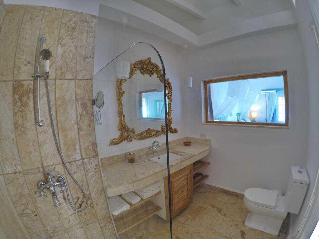 Koupelna v ubytování Hotel TODOBLANCO, Las Galeras, SAMANA