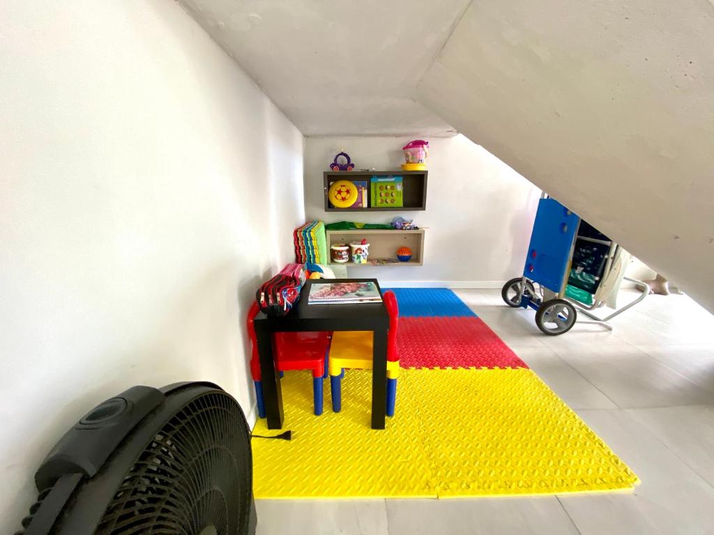  Linda Casa com Piscina em Meia Praia Navegantes