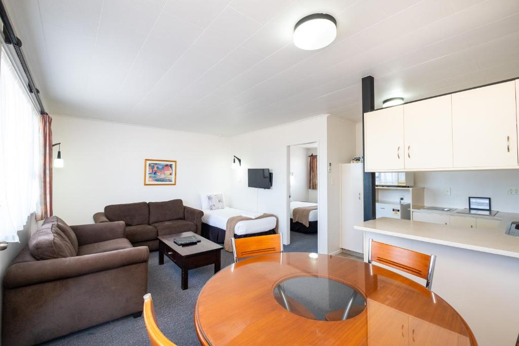 Posezení v ubytování Chevron Motel