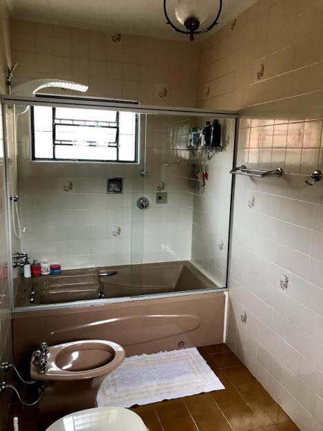  Casa 3 qtos com garagem bem localizada