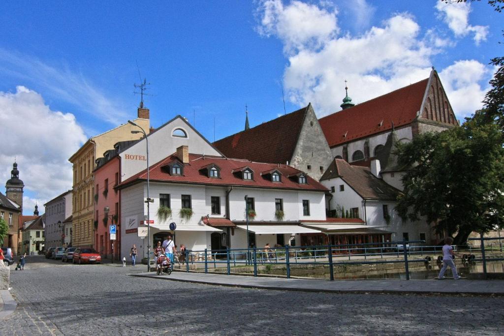 Budova, kde se hotel nachází