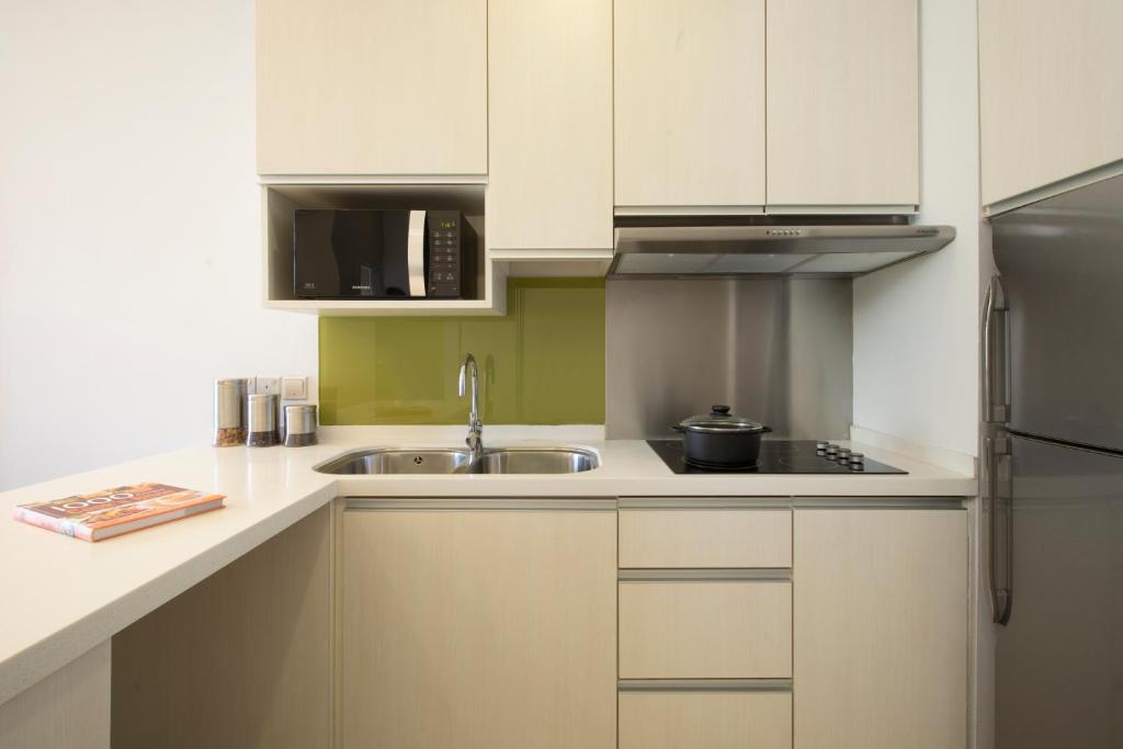 Una cocina o zona de cocina en Citadines Uplands Kuching