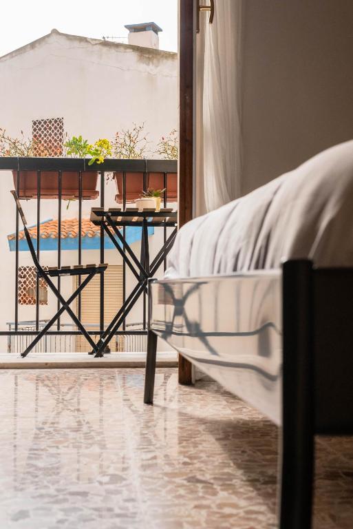 Bazén v ubytování Four Rooms Alghero nebo v jeho okolí