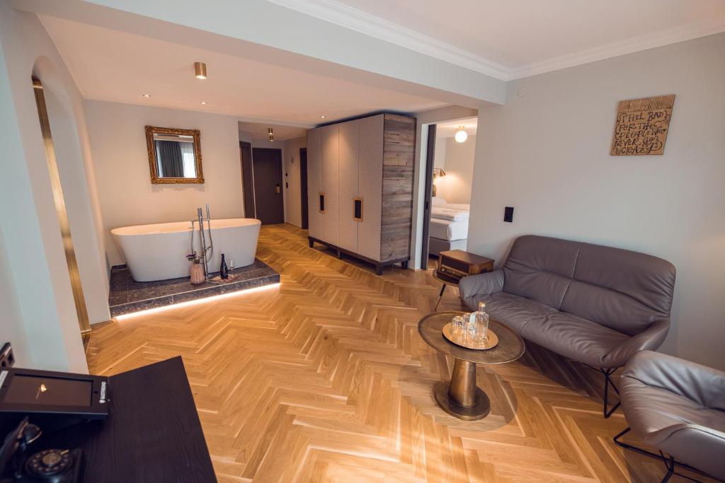 Alpine Hideaway ZILLERTALERHOF - 4 Sterne Superior - 19