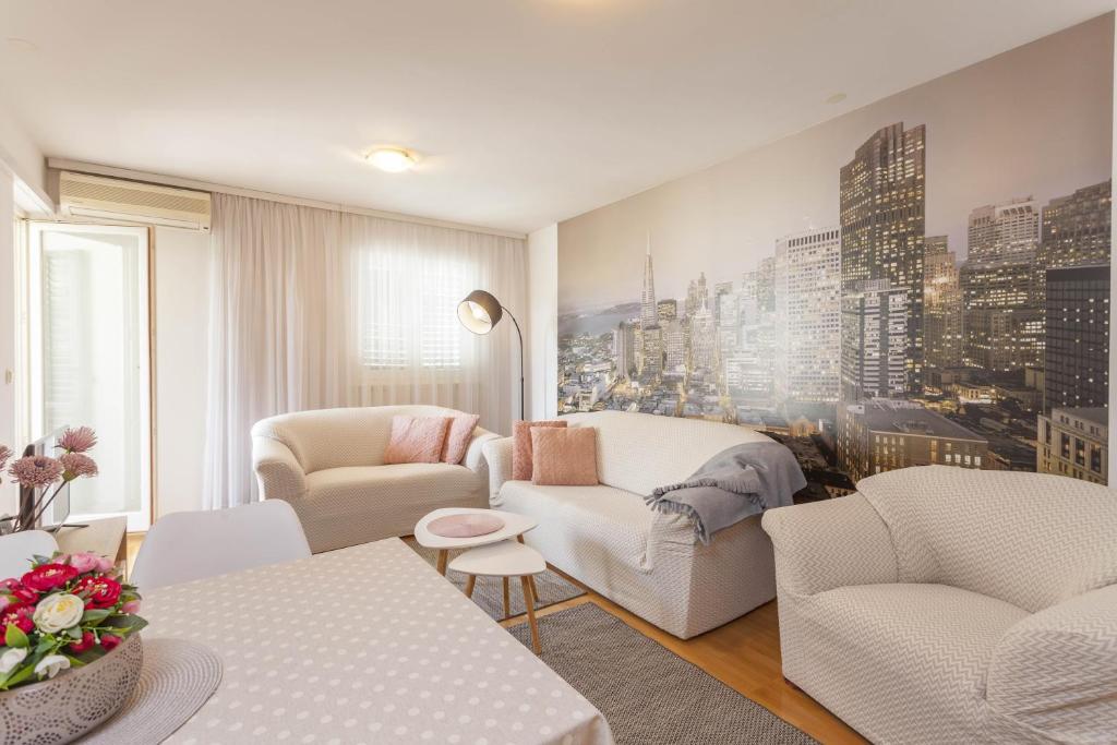 Posezení v ubytování Apartment Merry Center & Beach