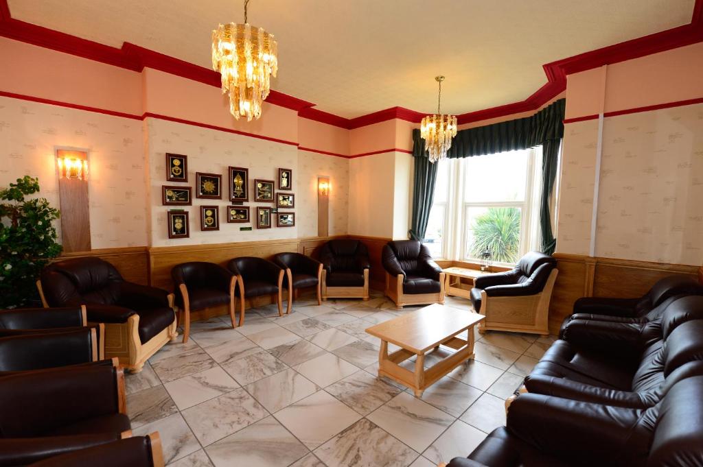 Four Saints Brig Y Don Hotel - Resim 43