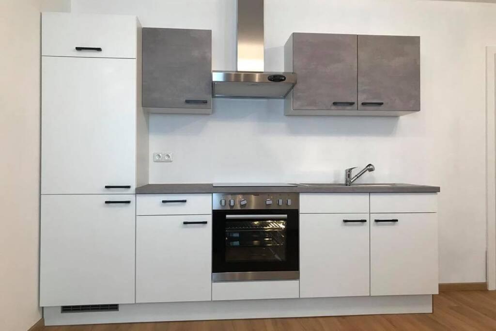 Kuchyň nebo kuchyňský kout v ubytování Appartement Attergau