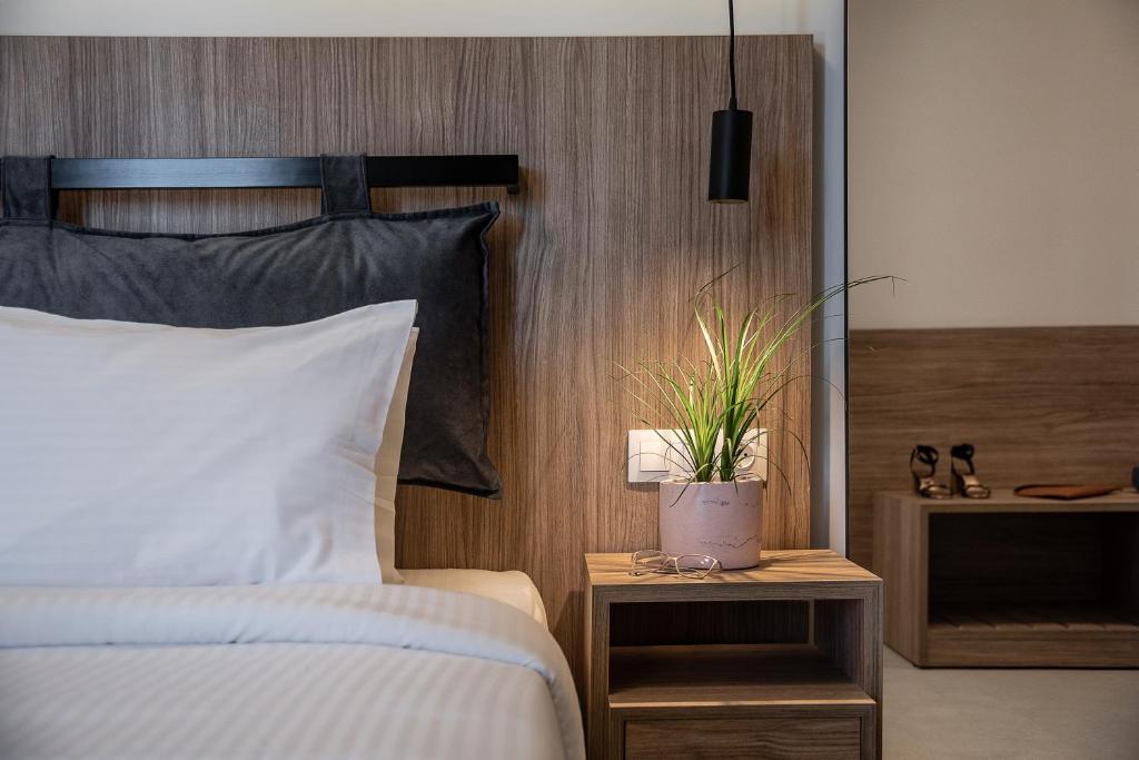 Postel nebo postele na pokoji v ubytování Morum City Hotel Chania