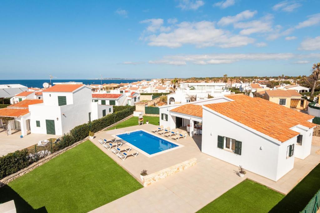 Villa Menorca Neus (España Calan Bosch) - Booking.com