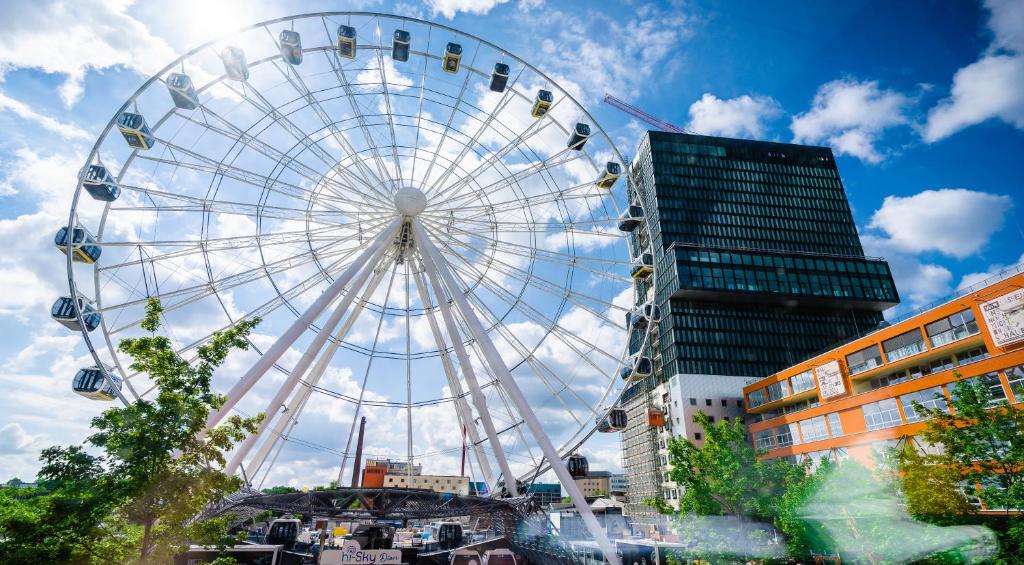 gambino hotel WERKSVIERTEL - Resim 20