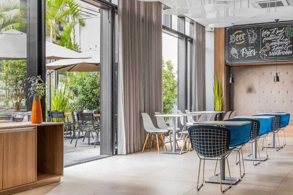  Apartamento Premium Batel - HSB003