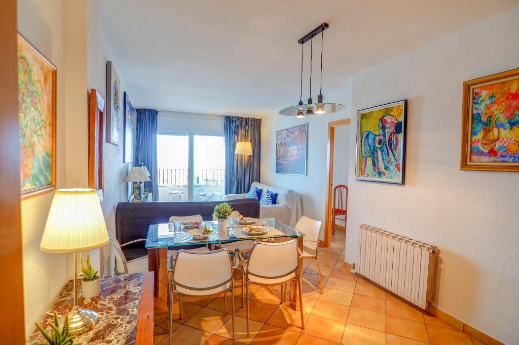 Posezení v ubytování Linda Vista Oasis Penthouse by Hello Homes Sitges
