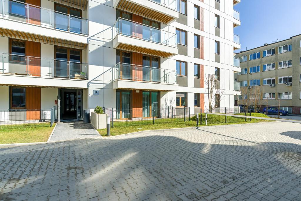 Premium Apartments Poznań Airport by Noclegi Renters - One-Bedroom Apartment