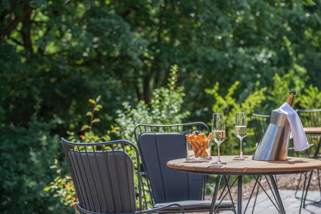 Nápoje v ubytování Hotel Weiherhof am Golfpark