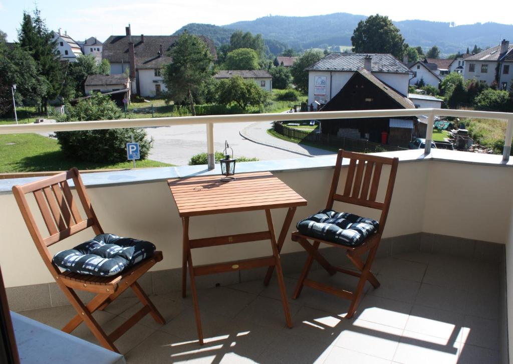 Nespecifikovaný výhled na hory nebo výhled na hory při pohledu z apartmánu
