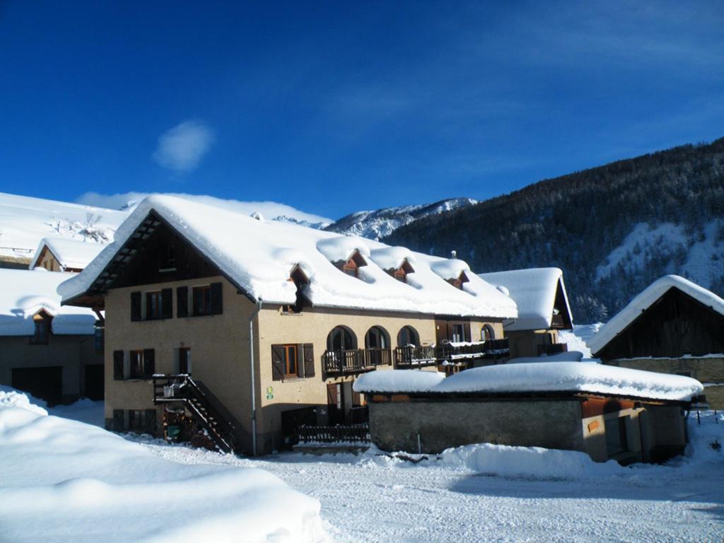 Appartement de 2 chambres avec jardin et wifi a Arvieux a 1 km des pistes tokom zime