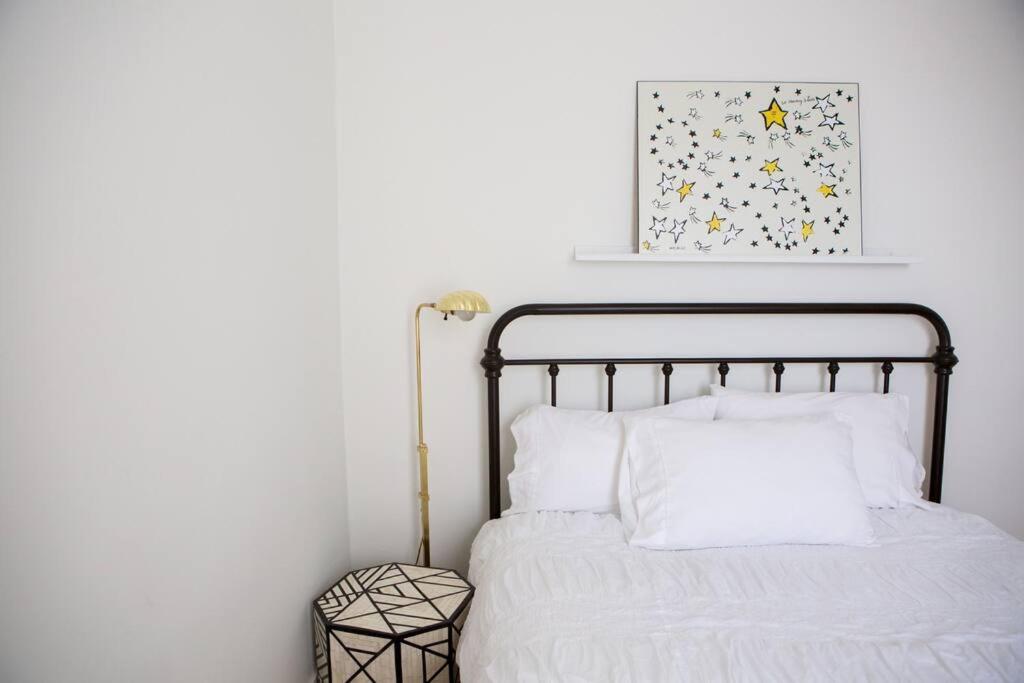 Postel nebo postele na pokoji v ubytování Object Hotel 2BR Room 2G