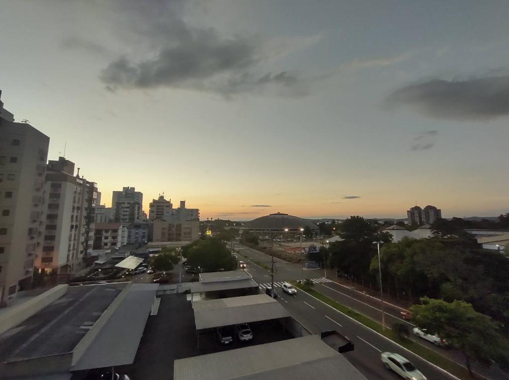  Loft Mid Century Moderno Centro São Leopoldo Com Net Wi-Fi Netflix!