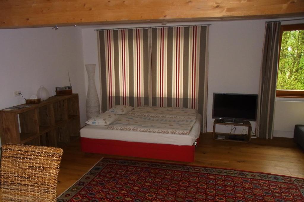 Postel nebo postele na pokoji v ubytování Ferienwohnung Siloblick