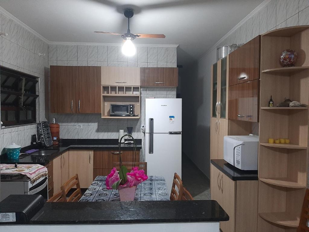  Casa Praia Grande 50metros da praia