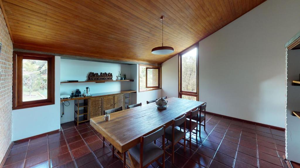  Casa Ibiúna
