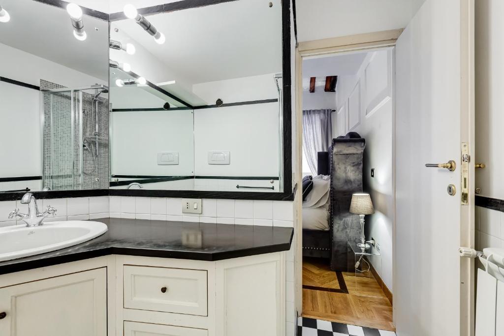 Kúpeľňa v ubytovaní NAVONA SQUARE - RomeDreamHome
