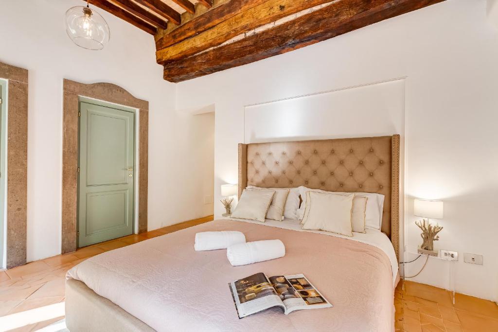 Posteľ alebo postele v izbe v ubytovaní NAVONA SQUARE - RomeDreamHome