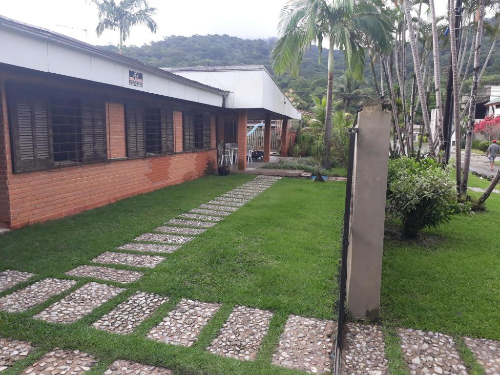  Casa Prainha Piscina 5 qts 50 ms da Praia